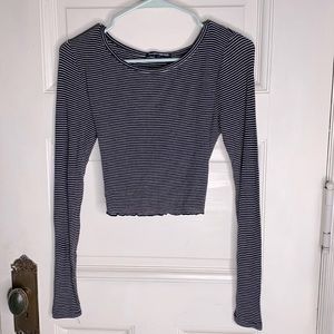 Brandy Melville Cropped Long Sleeve. Black and White Striped.